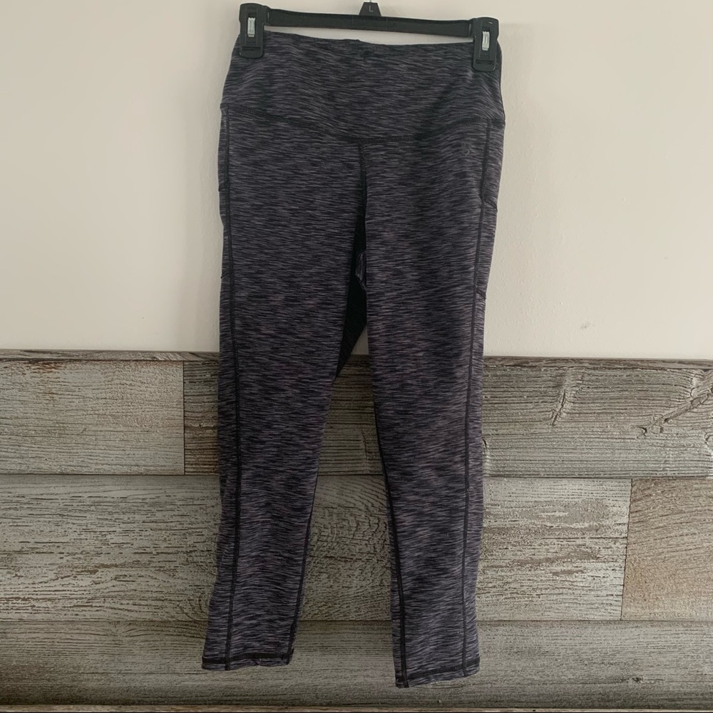 Torrid Active Leggings w crisscross cutout detail on back leg Size 0 (Large/12)
